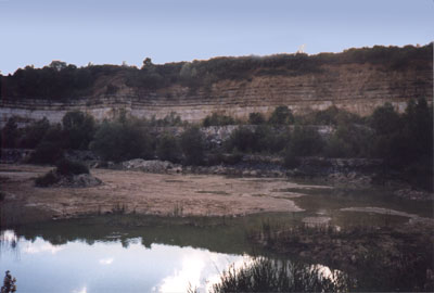 Ancienne carrire de Vaucouleurs en 1999 (JPG)