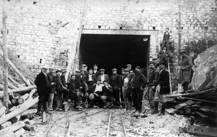 La perce du tunnel aux fours  chaux de Vaucouleurs (JPG)